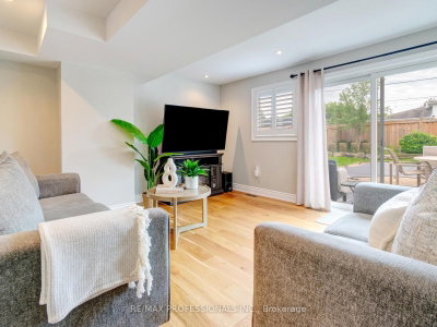 652 Meadow Lane • Burlington, ON photo 6