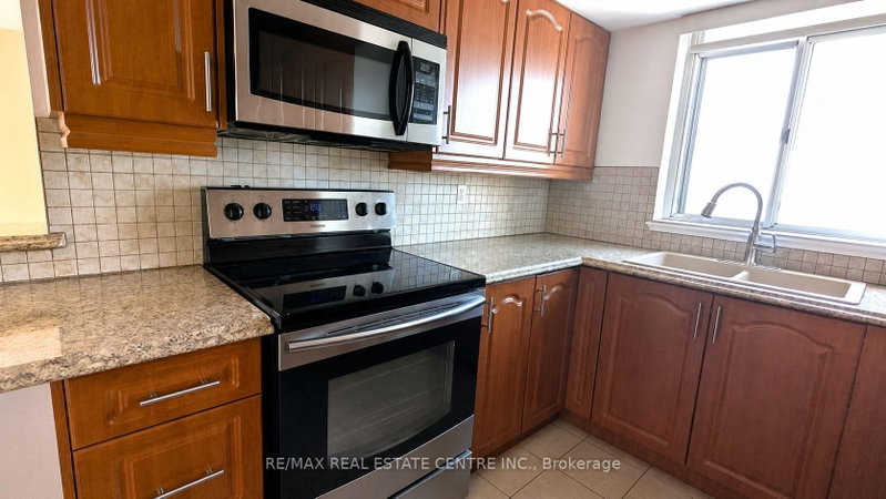 300 Webb Mississauga,ON L5B 3W3 — Photo 17