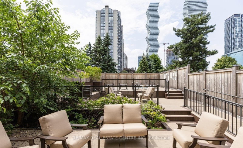 300 Webb Mississauga,ON L5B 3W3 — Photo 38