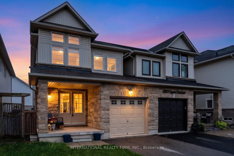 4881 Capri Crescent E