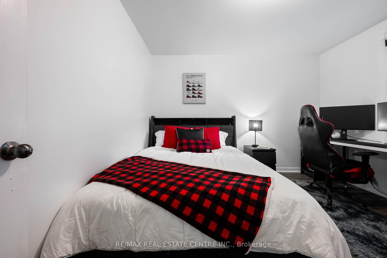 23 Third Street • Orangeville, ON photo 22