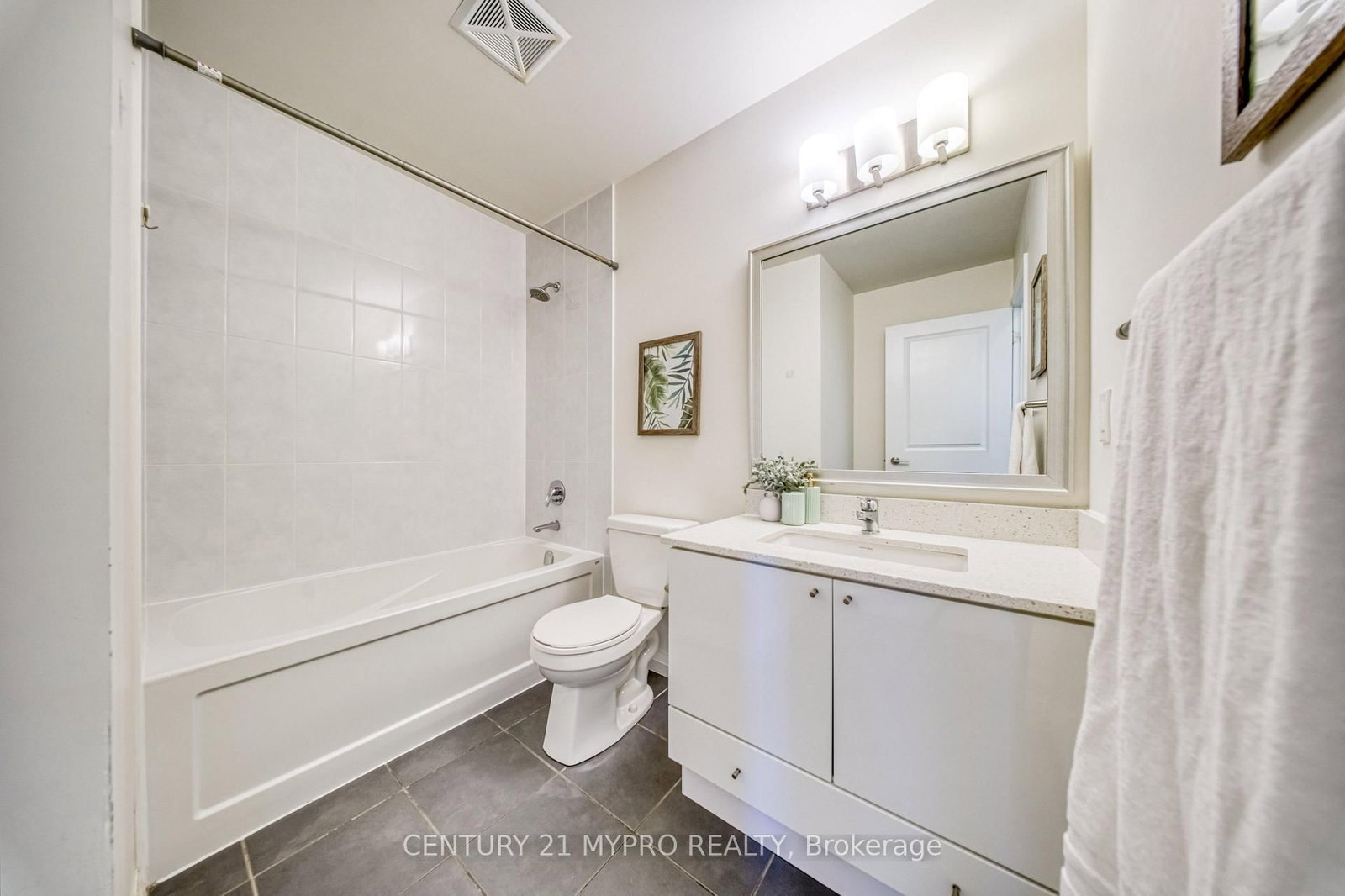 55 Eglinton Avenue W • #103 • Mississauga, ON photo 34
