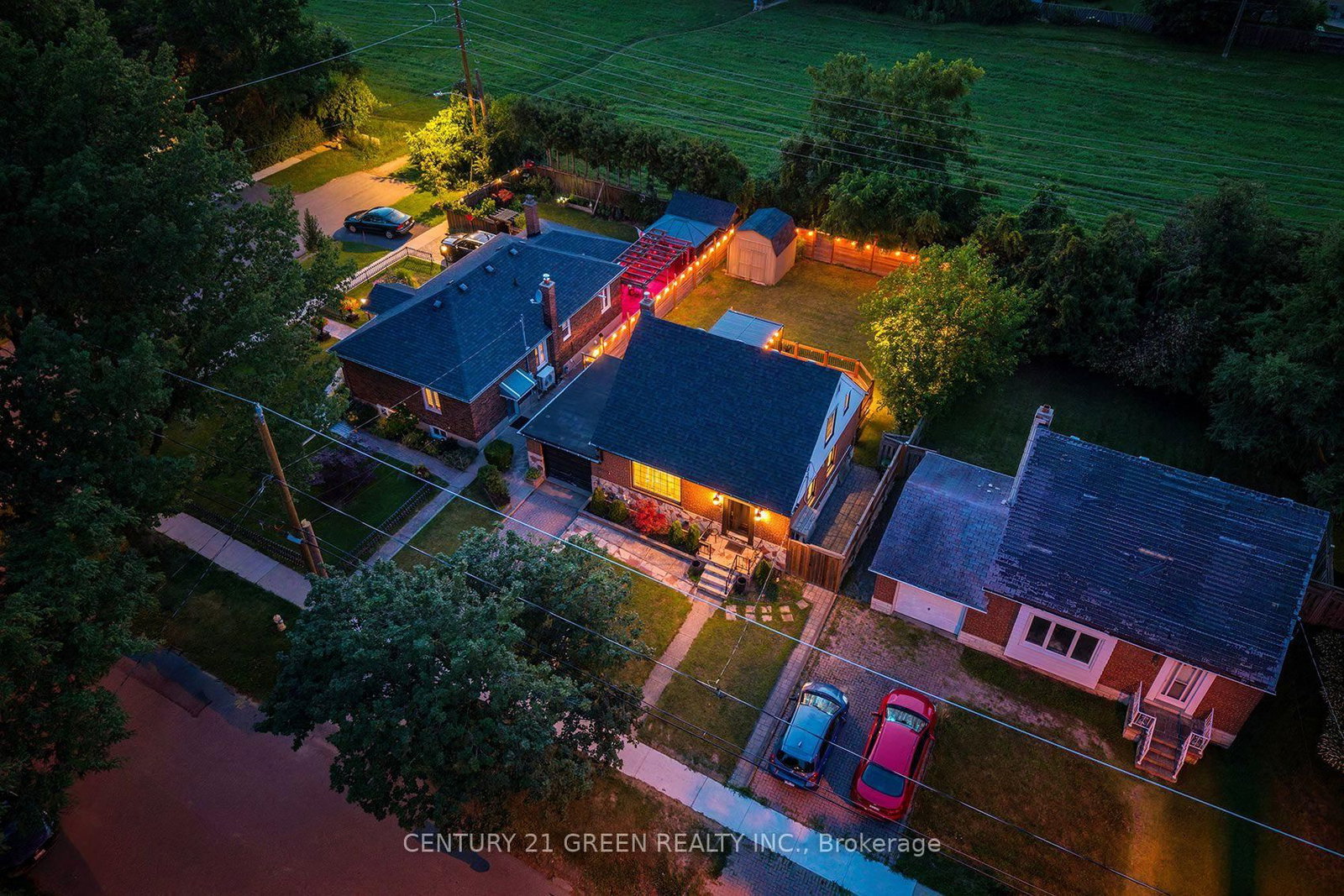 32 Castlebar Road • Toronto, ON photo 17