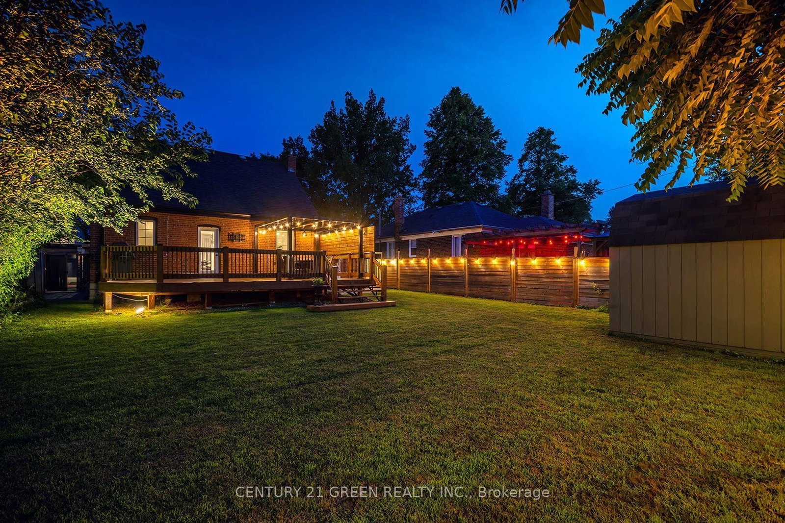 32 Castlebar Road • Toronto, ON photo 33