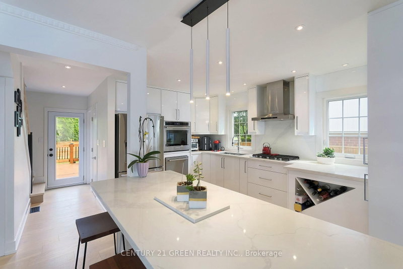 32 Castlebar Rd photo 4