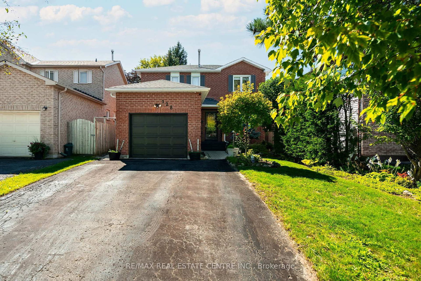 128 Elaine Drive • Orangeville, ON photo 1