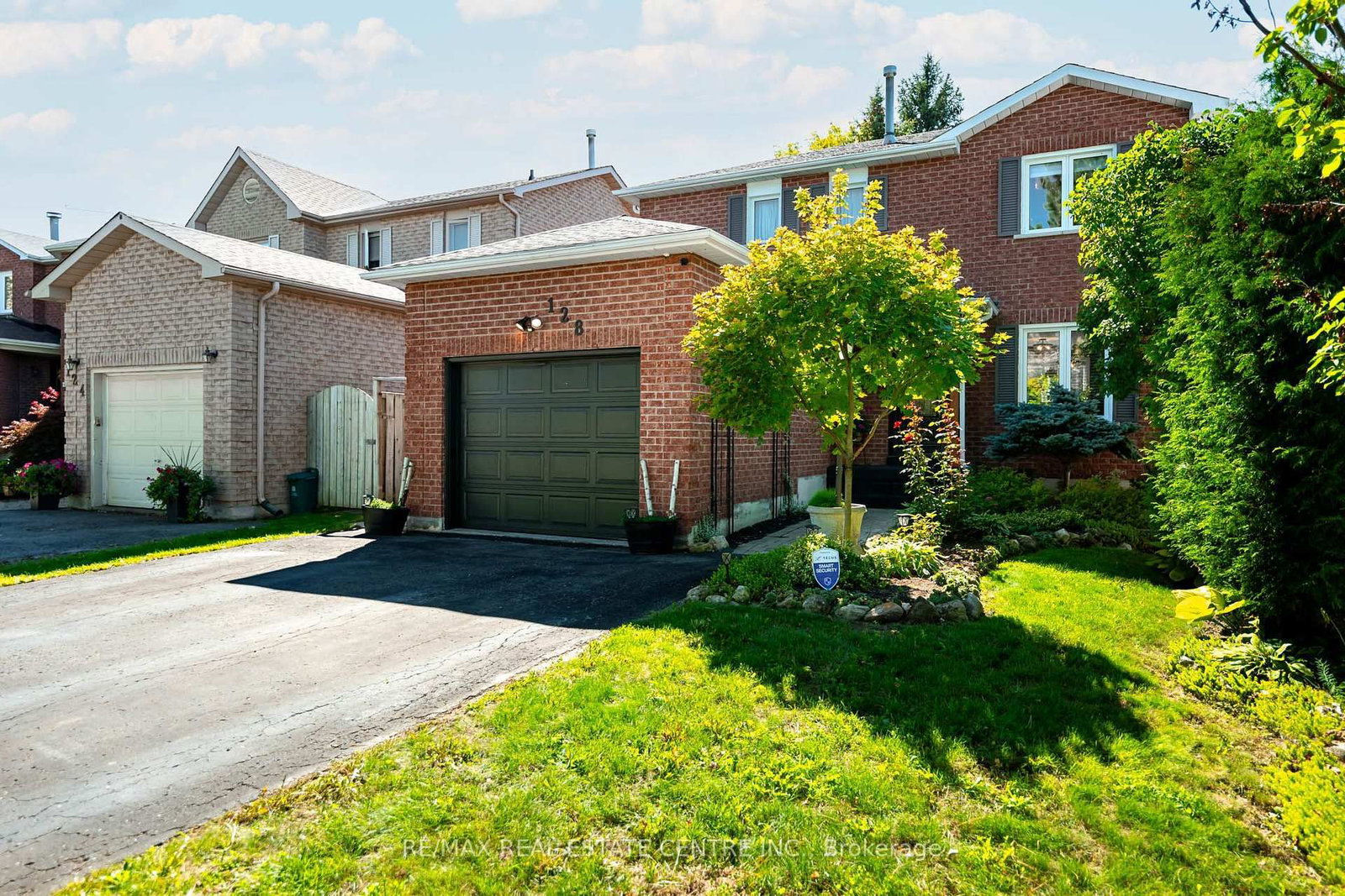 128 Elaine Drive • Orangeville, ON photo 3