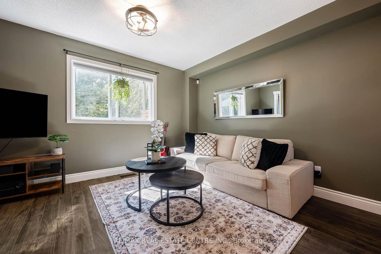 128 Elaine Drive • Orangeville, ON photo 9
