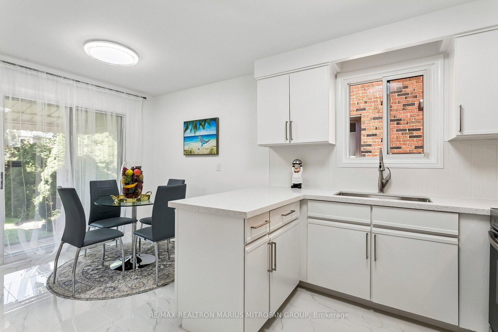 1287 Willowbank Trail • Mississauga, ON photo 6