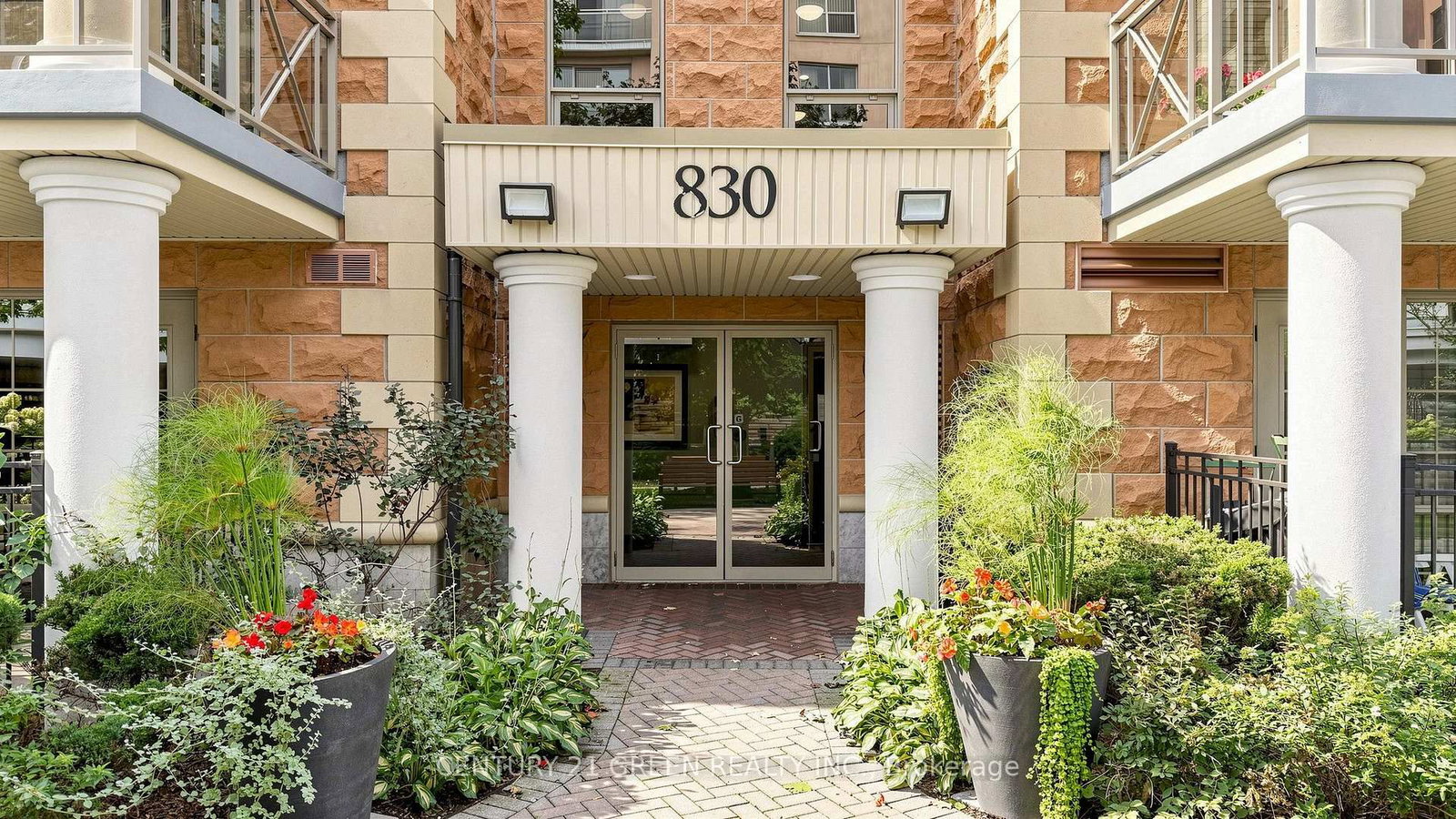 830 Scollard Court • #311 • Mississauga, ON photo 5