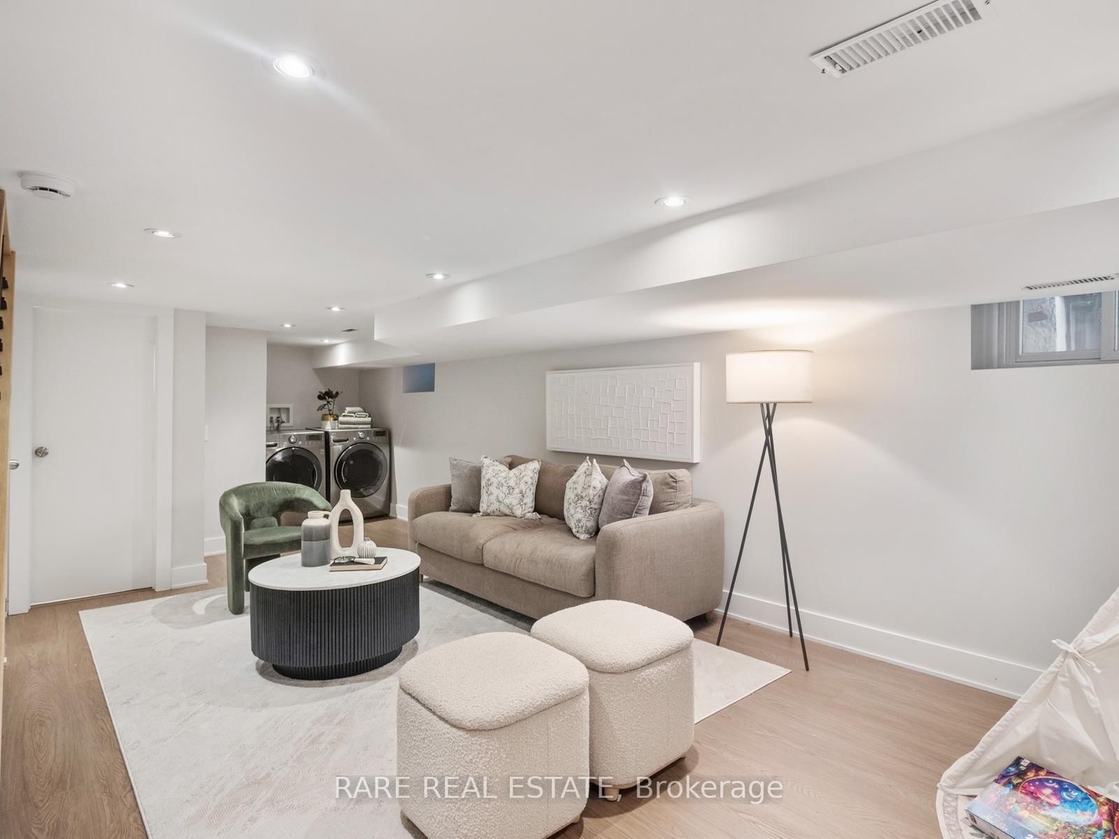 12 Herman Avenue • Toronto, ON photo 18