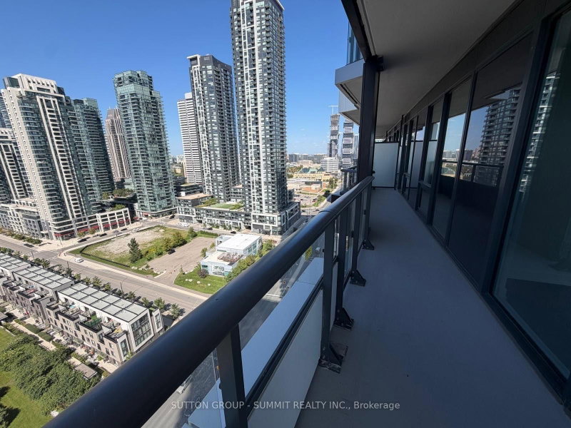 1802 - 448 Burnhamthorpe Road W