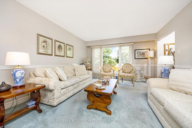 6356 Chaumont Mississauga,ON L5N 2M8 — Photo 8
