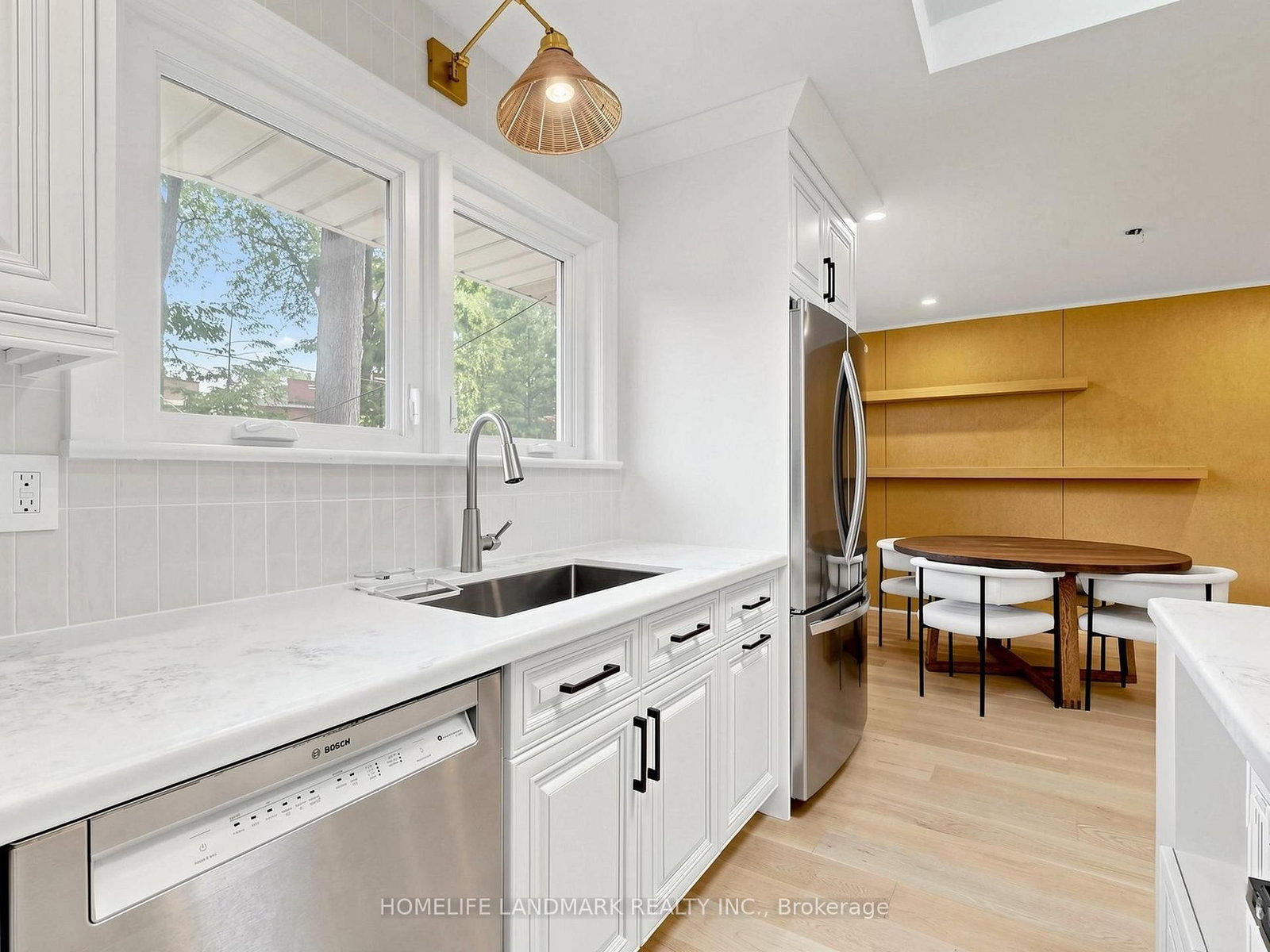 3275 Credit Heights Drive • Mississauga, ON photo 12