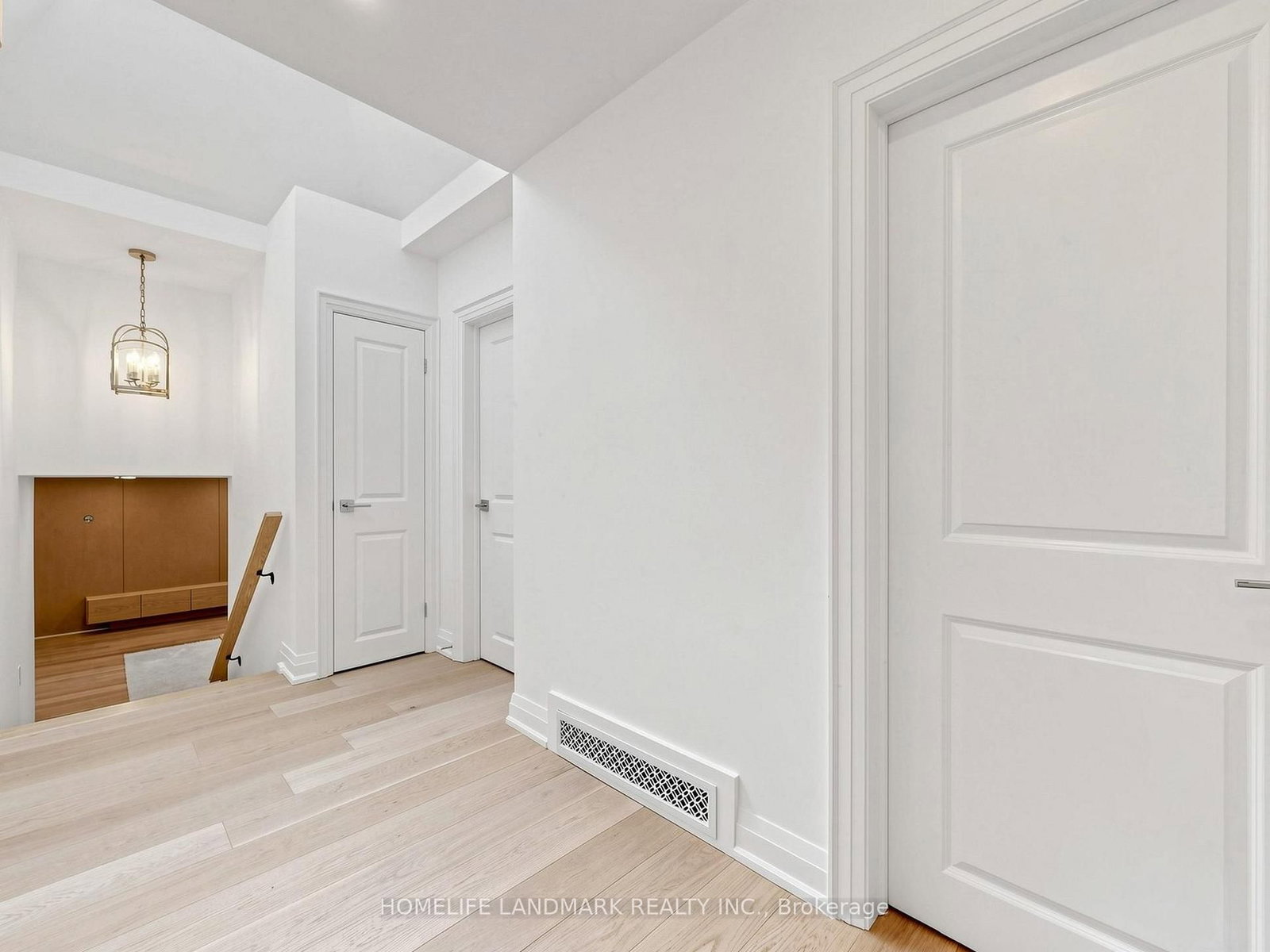 3275 Credit Heights Drive • Mississauga, ON photo 18