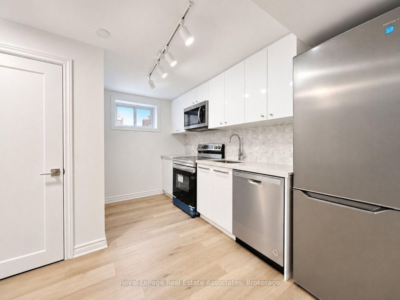 Bsmt - 20 Silvercrest Avenue
