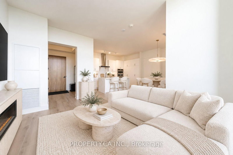 801 - 509 Dundas Street W