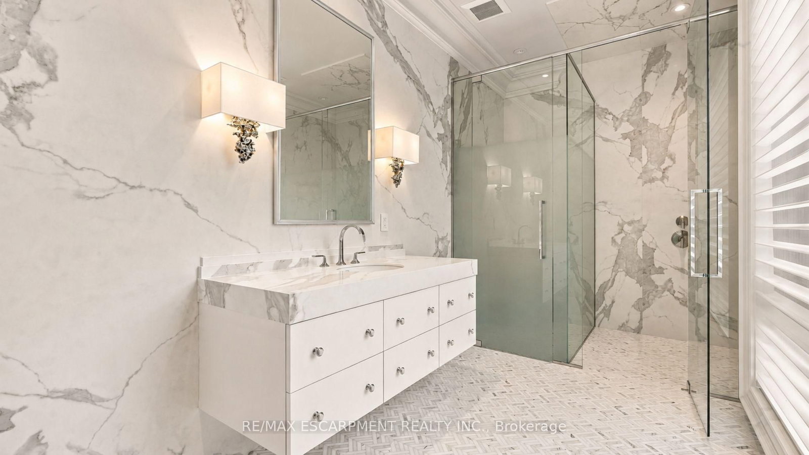 3320 Guelph Line • Burlington, ON photo 23
