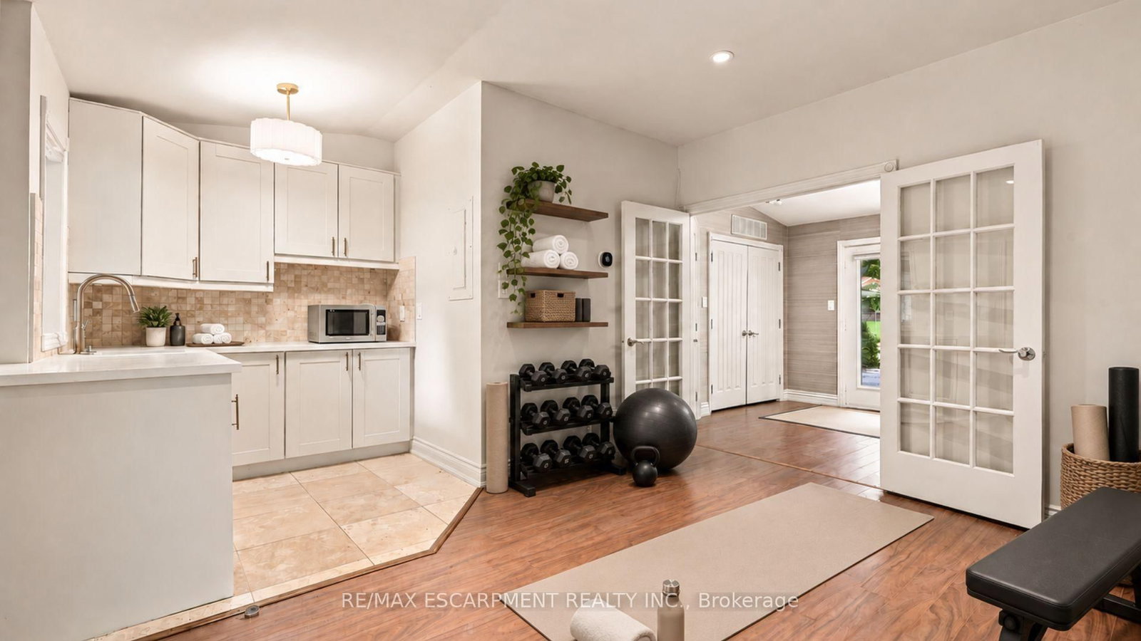 3320 Guelph Line • Burlington, ON photo 37