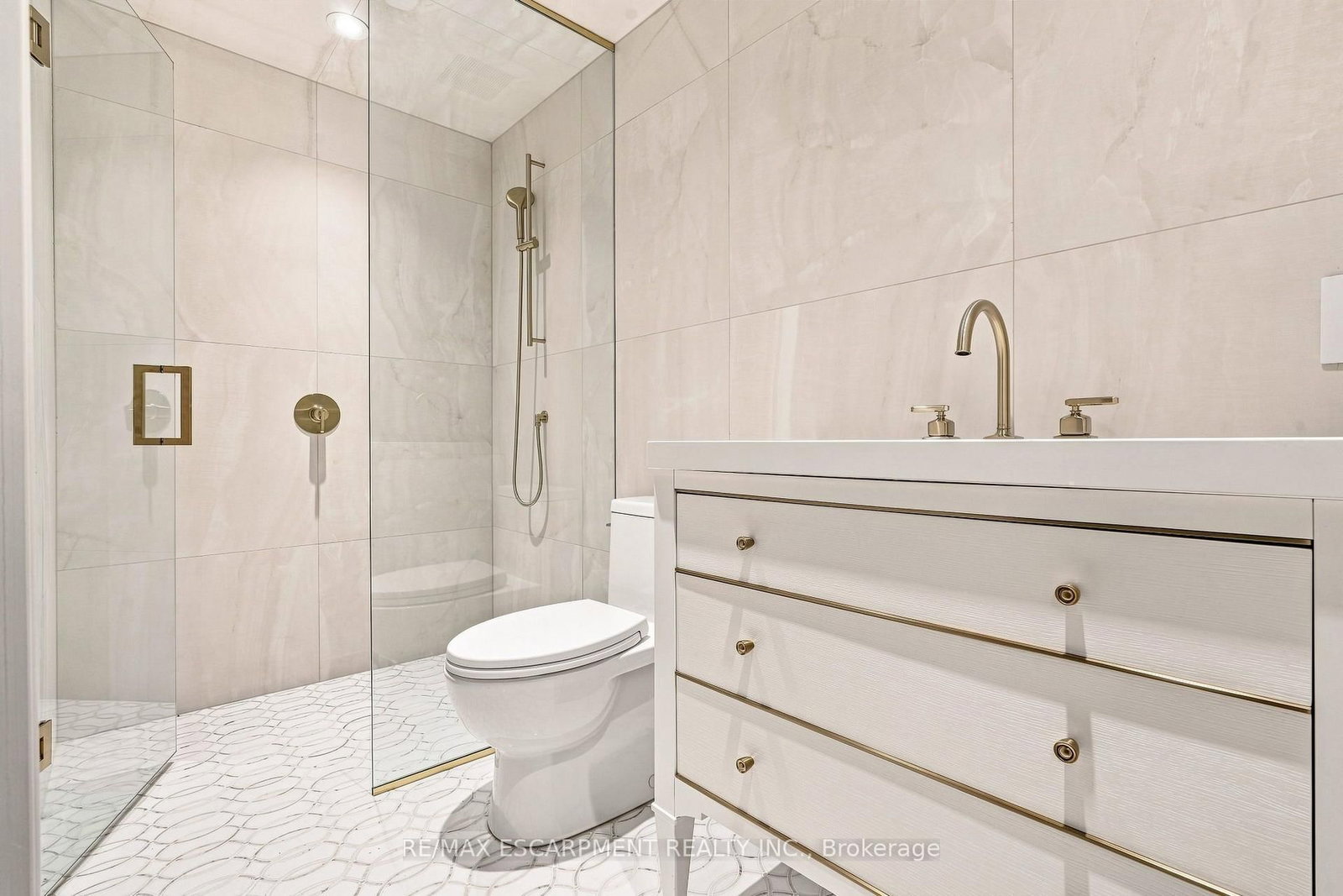 3320 Guelph Line • Burlington, ON photo 39