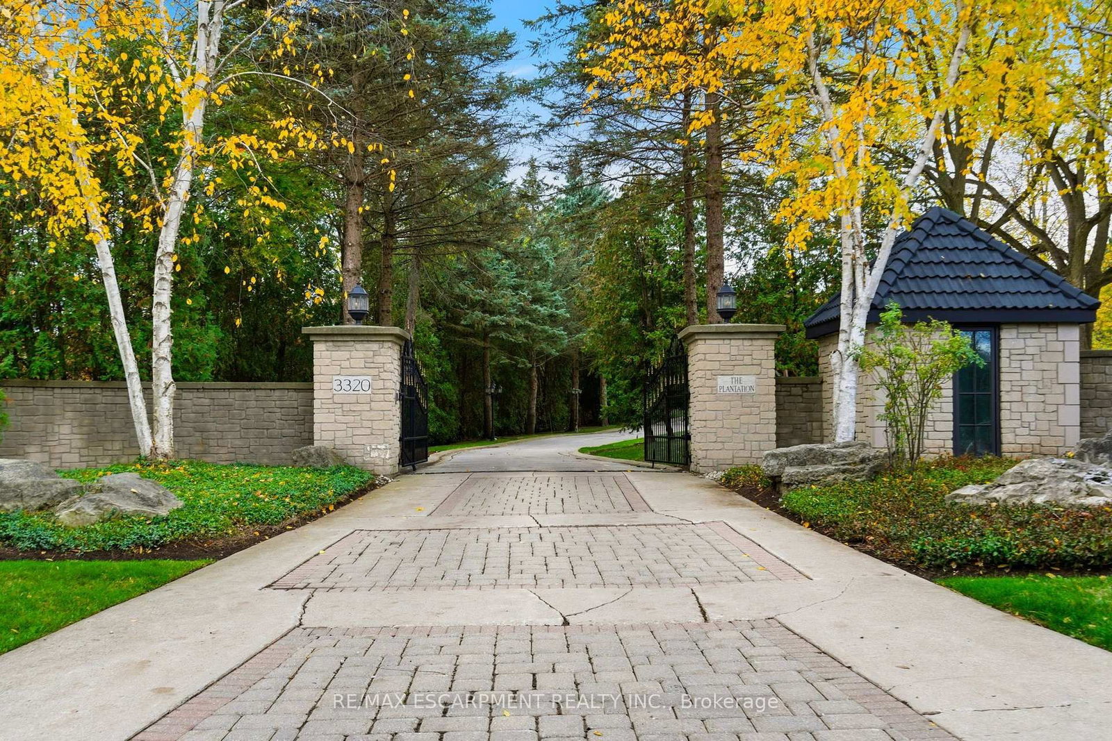 3320 Guelph Line • Burlington, ON photo 45