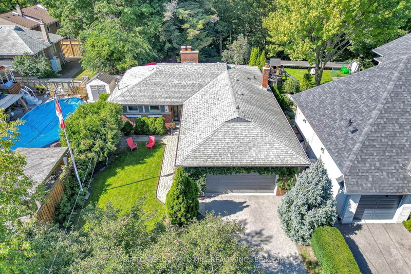 4 Ravenscrest Drive