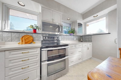 4 Ravenscrest Toronto,ON M9B 5M7 — Photo 10