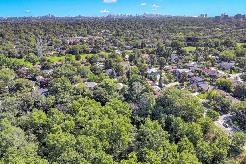 4 Ravenscrest Toronto,ON M9B 5M7 — Photo 43