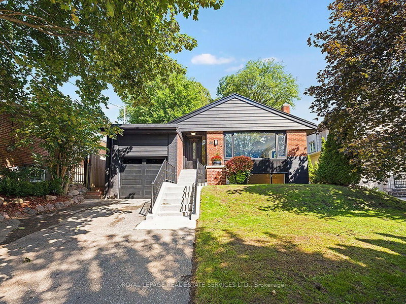 35 Fernalroy Boulevard