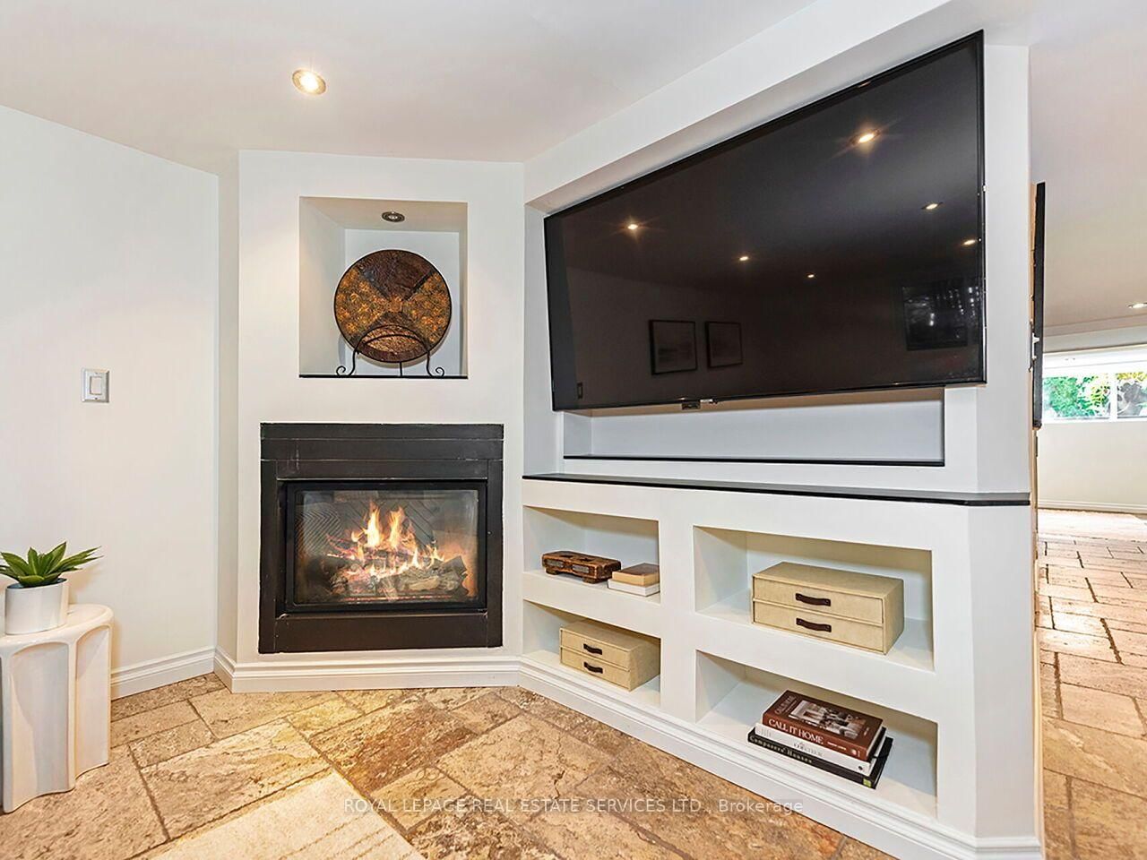 35 Fernalroy Boulevard • Toronto, ON photo 29