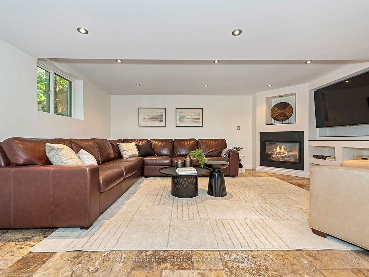 35 Fernalroy Boulevard • Toronto, ON photo 30
