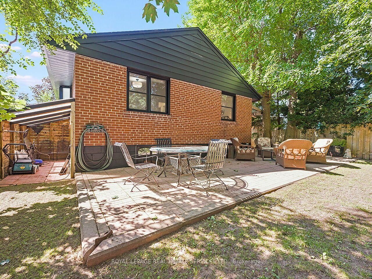 35 Fernalroy Boulevard • Toronto, ON photo 43