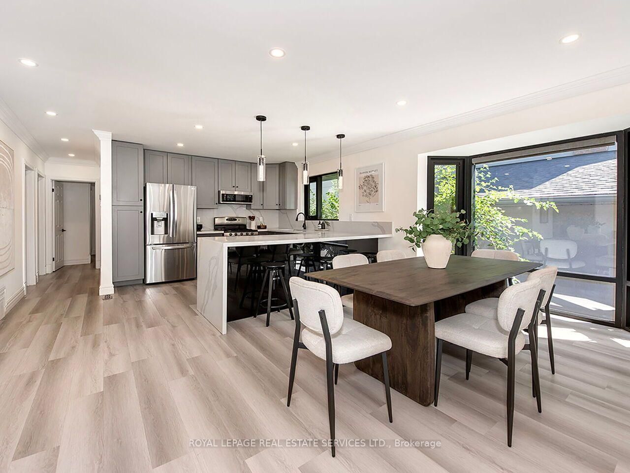35 Fernalroy Boulevard • Toronto, ON photo 9