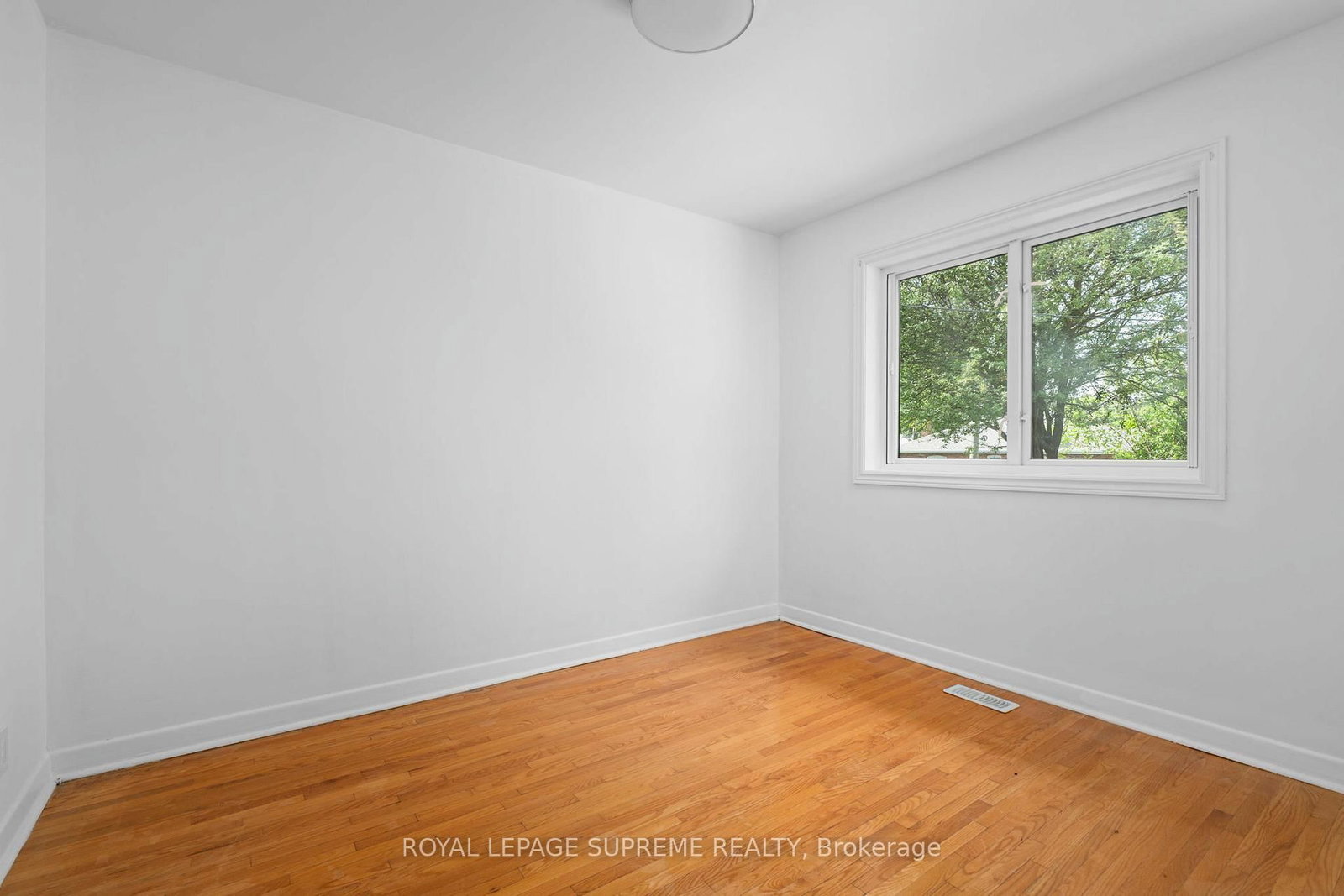 30 Benway Drive • Toronto, ON photo 23