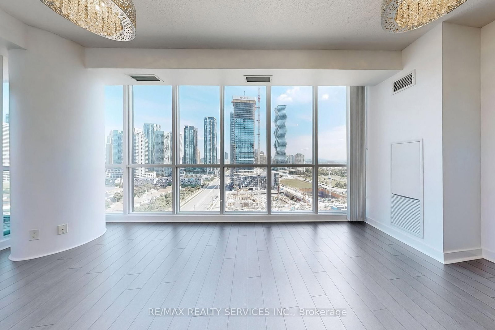 1511-3985 Grand Park Dr, Mississauga, view 10