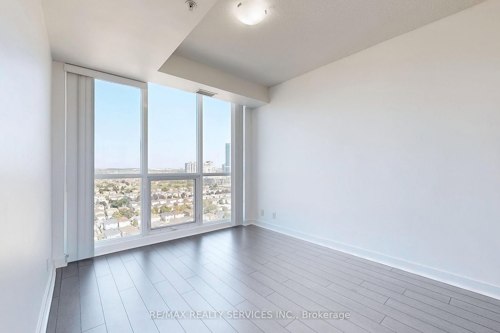 1511-3985 Grand Park Dr, Mississauga, view 16