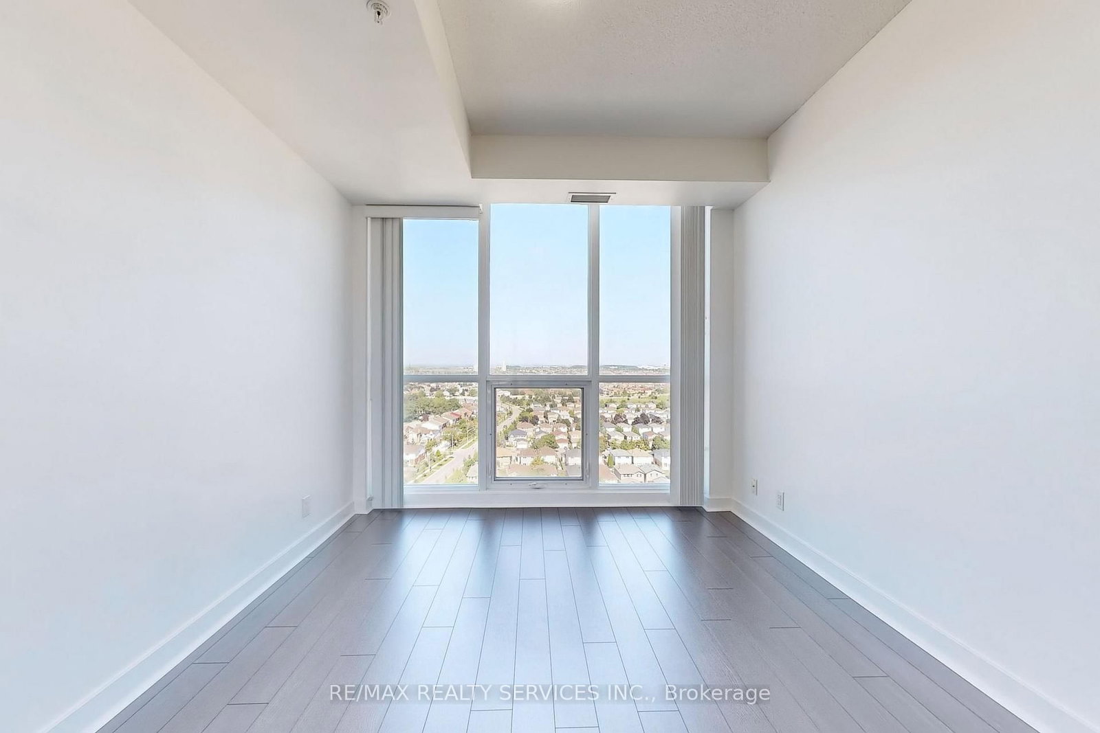 1511-3985 Grand Park Dr, Mississauga, view 18