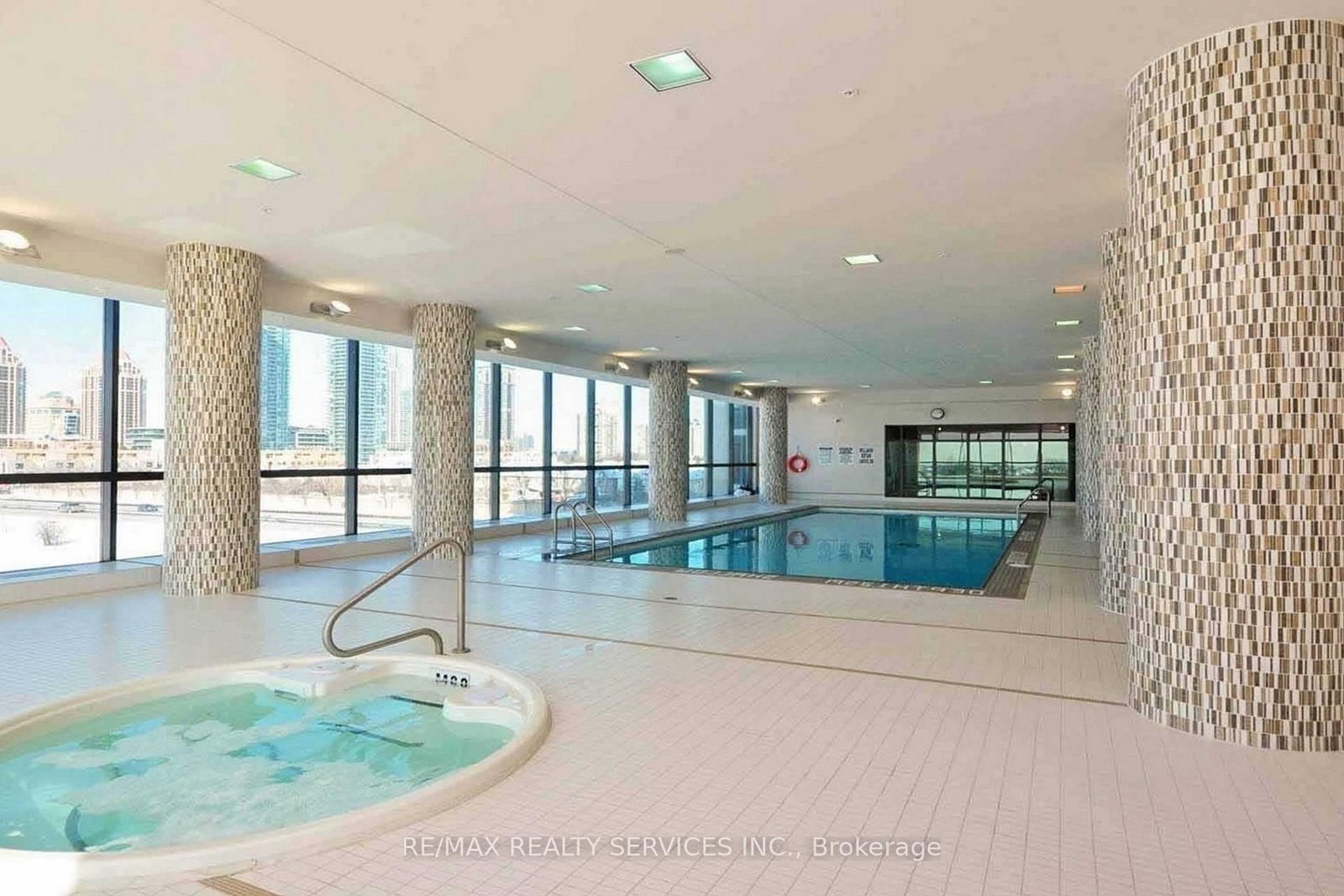1511-3985 Grand Park Dr, Mississauga, view 35