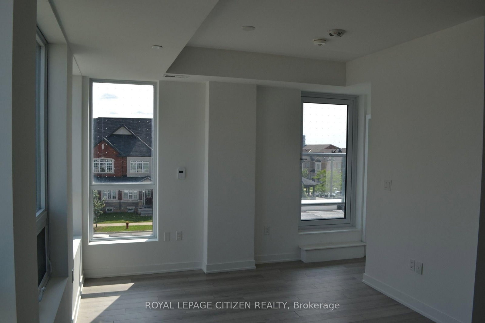 1005 Dundas Oakville,ON L6H 7E8 — Photo 14