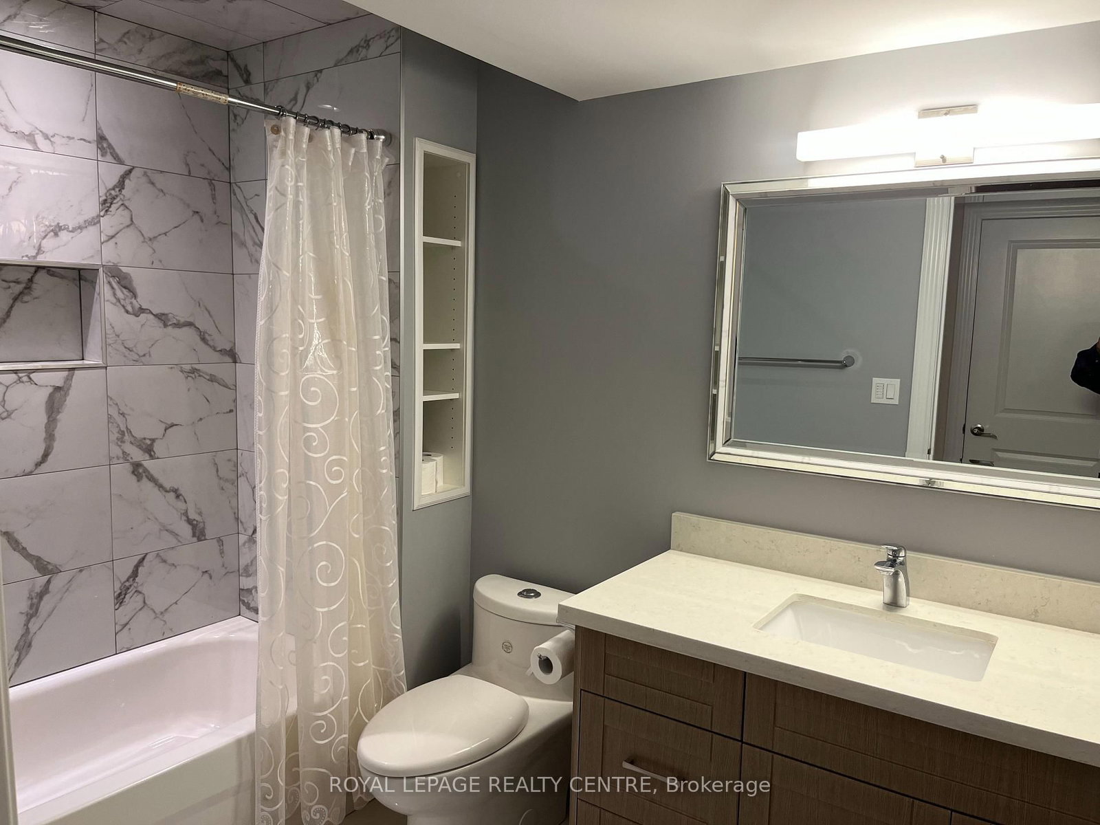 BASEMENT-522 Nanak Rd, Mississauga, view 3