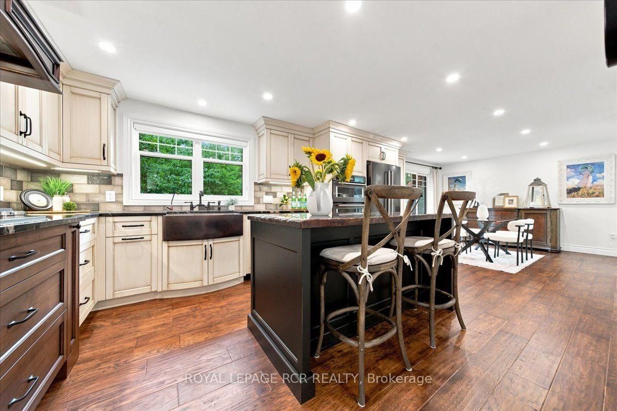 215 Oakwood Crescent • Orangeville, ON photo 10