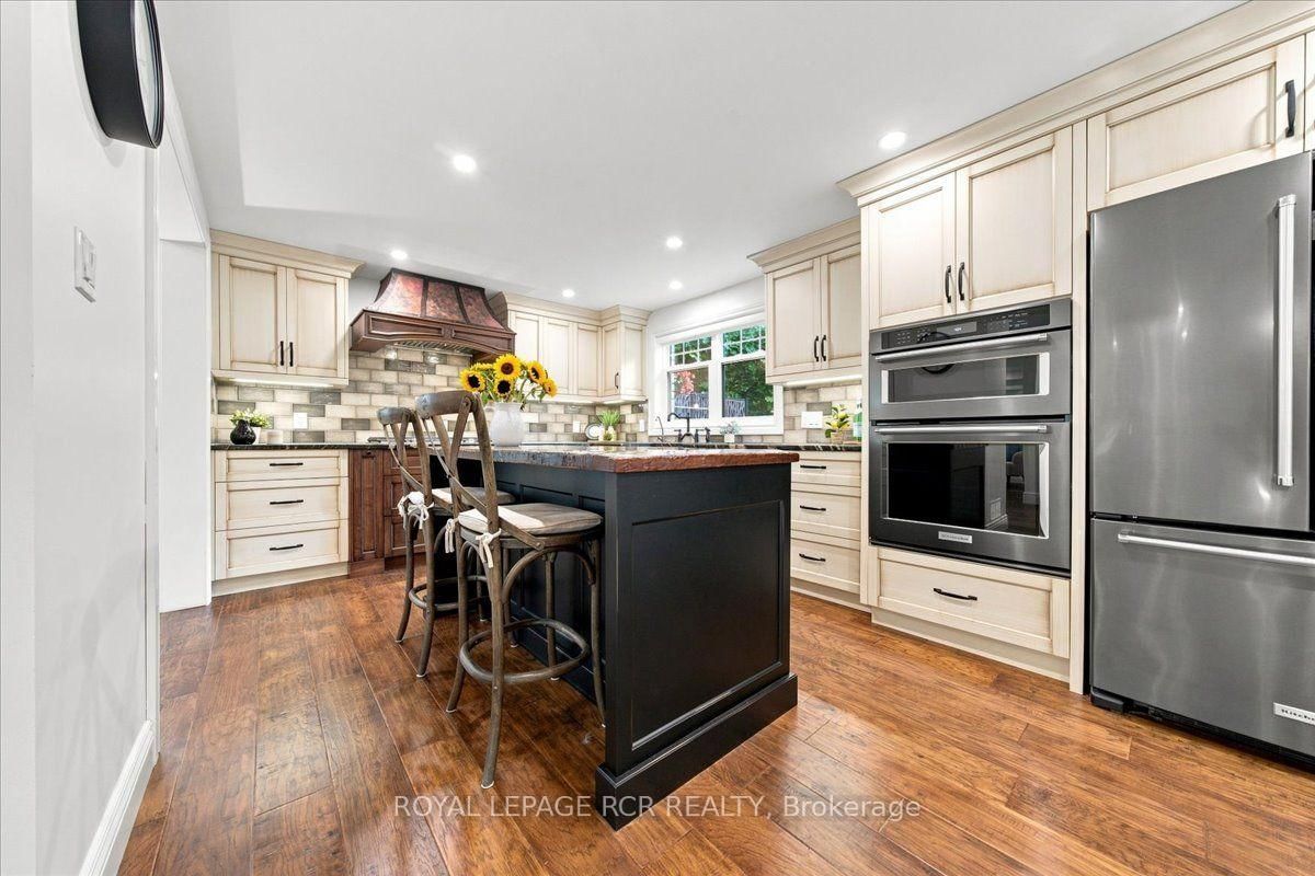 215 Oakwood Crescent • Orangeville, ON photo 15
