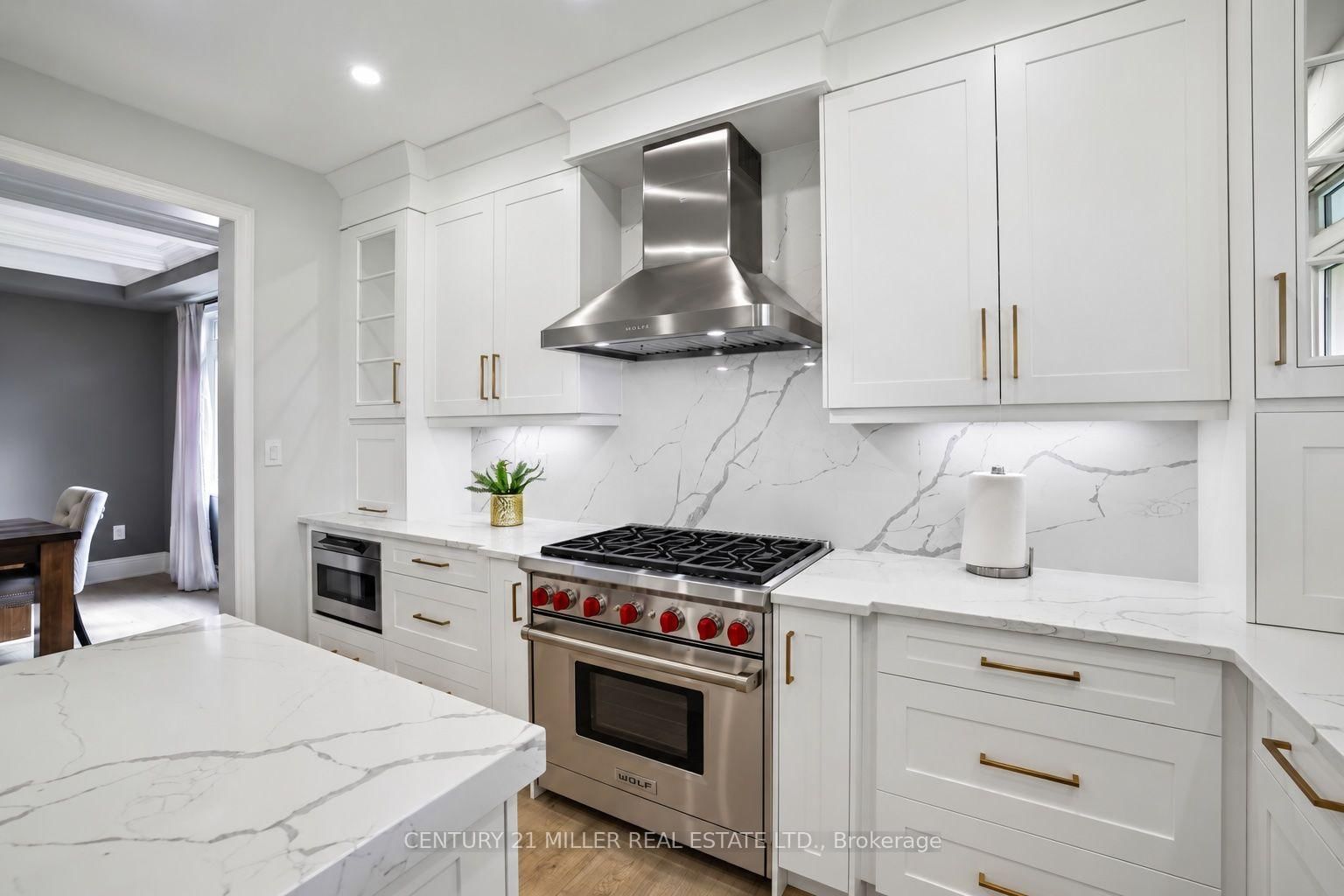 3348 Skipton Lane • Oakville, ON photo 12