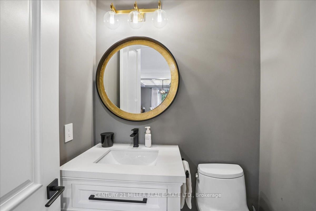 3348 Skipton Lane • Oakville, ON photo 14