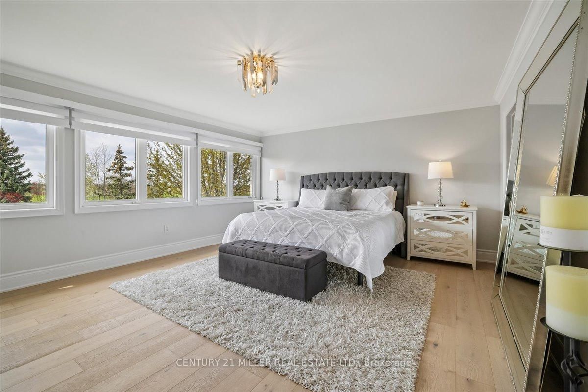 3348 Skipton Lane • Oakville, ON photo 17