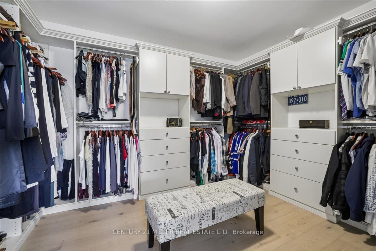 3348 Skipton Lane • Oakville, ON photo 22