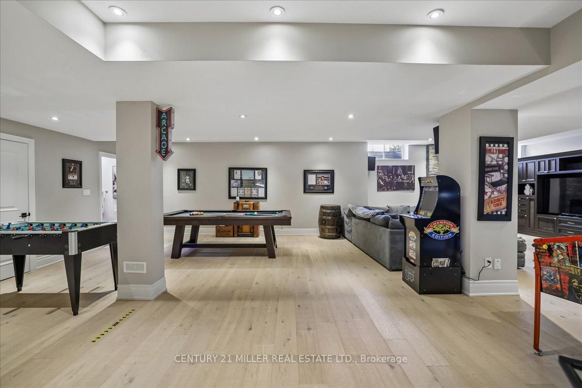 3348 Skipton Lane • Oakville, ON photo 33