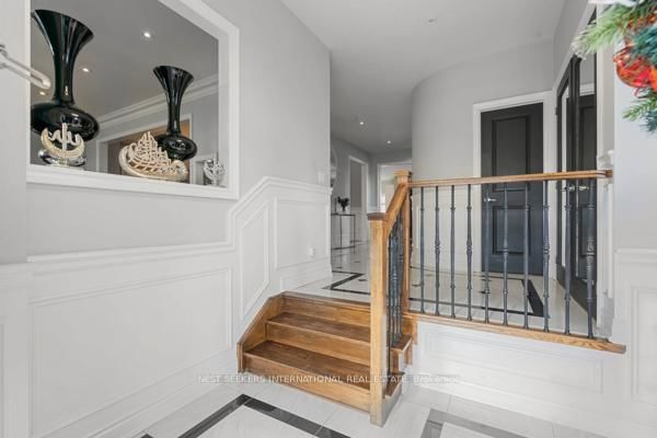 2 George McKenzie Court
