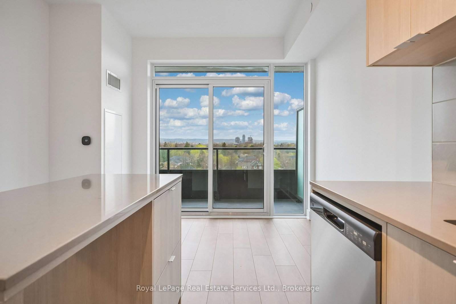 2088 James Street • #711 • Burlington, ON photo 15