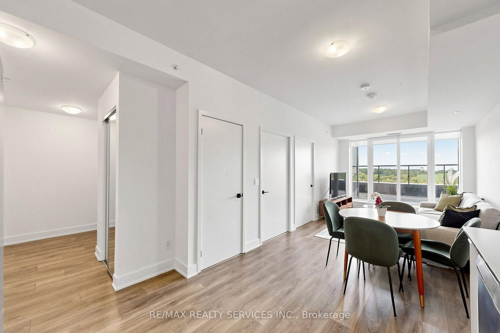 2489 Taunton Road • #511 • Oakville, ON photo 13